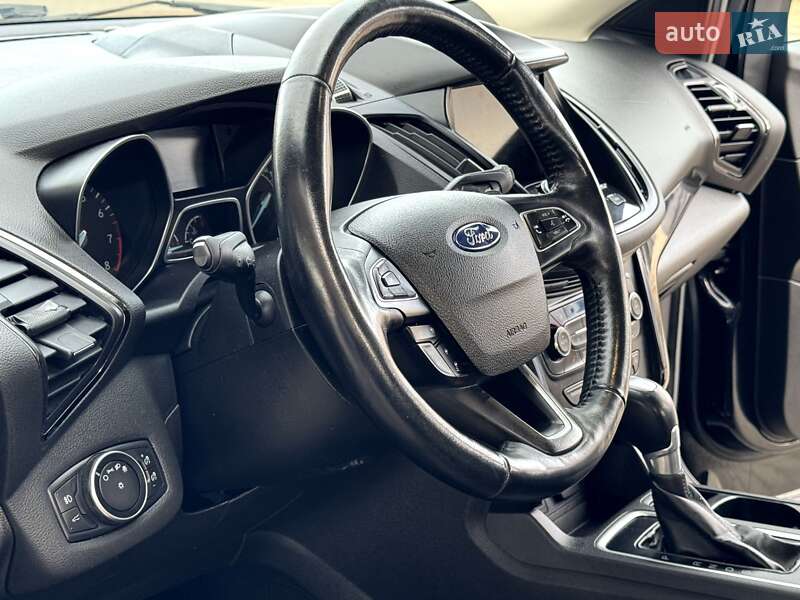 Внедорожник / Кроссовер Ford Escape 2017 в Житомире