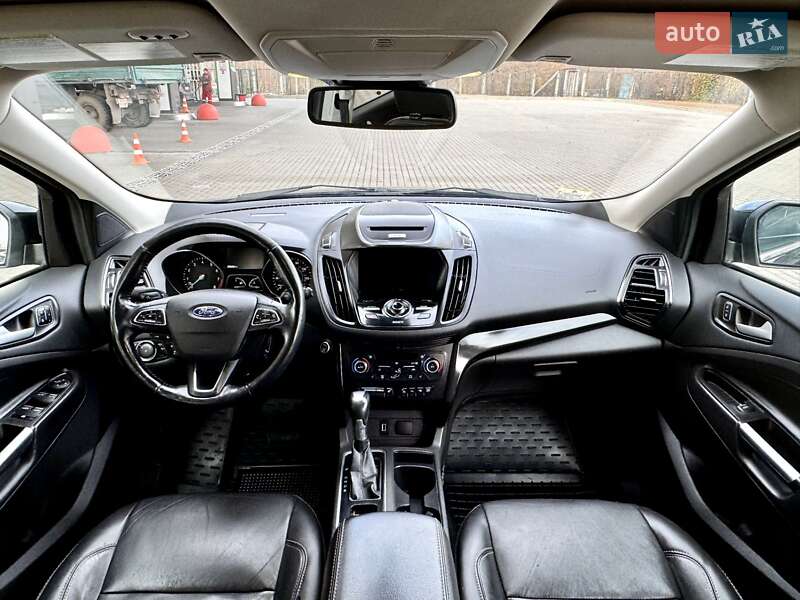 Внедорожник / Кроссовер Ford Escape 2017 в Житомире
