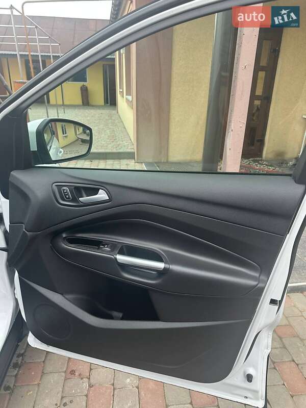 Внедорожник / Кроссовер Ford Escape 2017 в Немирове фото 10 Внедорожник / Кроссовер Ford Escape 2017 в Немирове