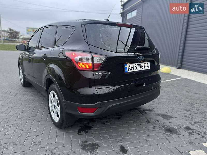 Позашляховик / Кросовер Ford Escape 2016 в Кропивницькому