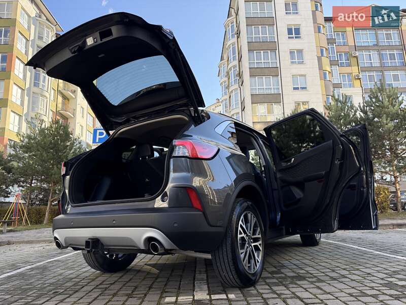 Внедорожник / Кроссовер Ford Escape 2019 в Ивано-Франковске фото 82 Внедорожник / Кроссовер Ford Escape 2019 в Ивано-Франковске