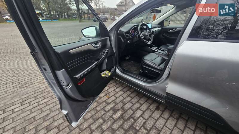 Внедорожник / Кроссовер Ford Escape 2021 в Каменском