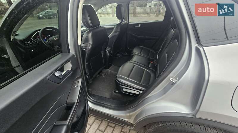 Внедорожник / Кроссовер Ford Escape 2021 в Каменском