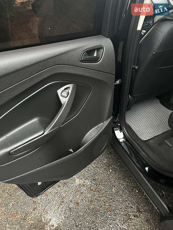 Позашляховик / Кросовер Ford Escape 2018 в Царичанці фото 12 Позашляховик / Кросовер Ford Escape 2018 в Царичанці