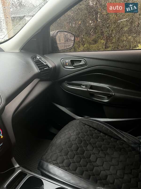 Позашляховик / Кросовер Ford Escape 2018 в Царичанці фото 16 Позашляховик / Кросовер Ford Escape 2018 в Царичанці