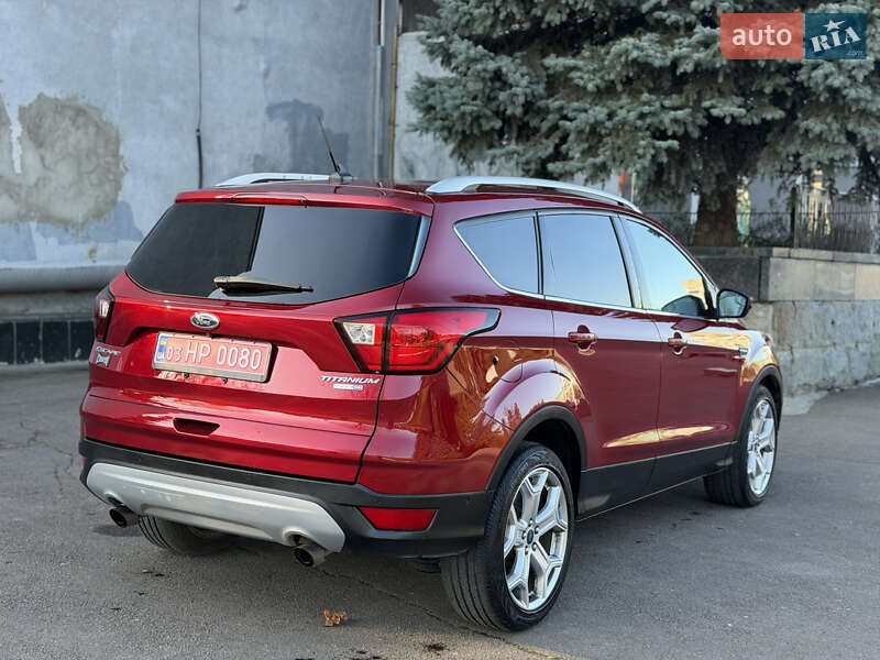 Внедорожник / Кроссовер Ford Escape 2019 в Ровно