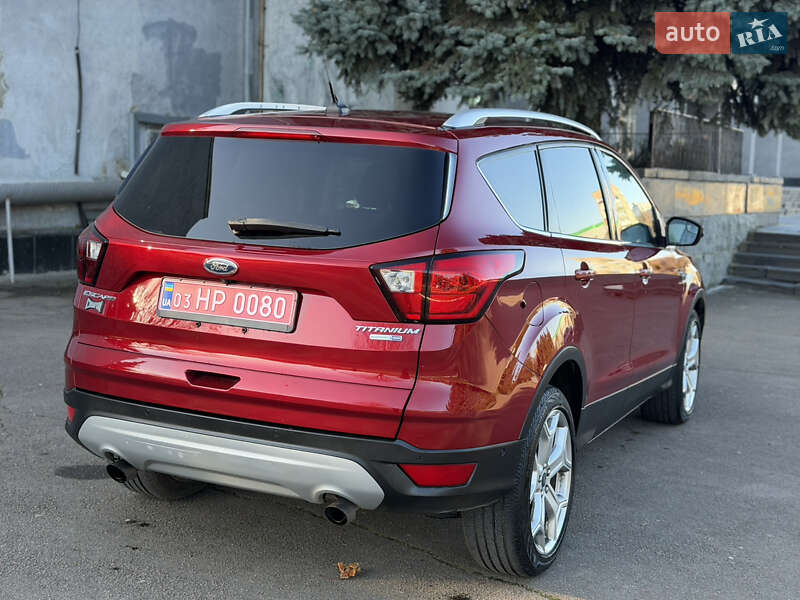 Внедорожник / Кроссовер Ford Escape 2019 в Ровно