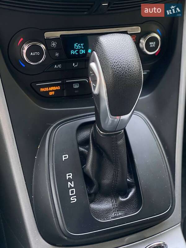 Внедорожник / Кроссовер Ford Escape 2015 в Киеве