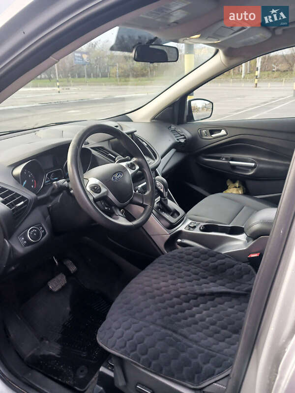 Внедорожник / Кроссовер Ford Escape 2016 в Киеве