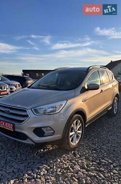 Позашляховик / Кросовер Ford Escape 2018 в Львові