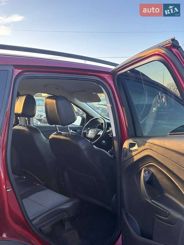 Позашляховик / Кросовер Ford Escape 2017 в Львові