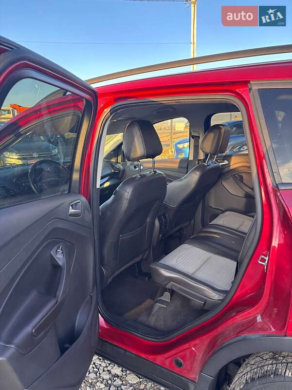 Позашляховик / Кросовер Ford Escape 2017 в Львові