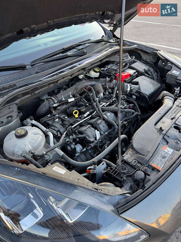 Внедорожник / Кроссовер Ford Escape 2020 в Киеве