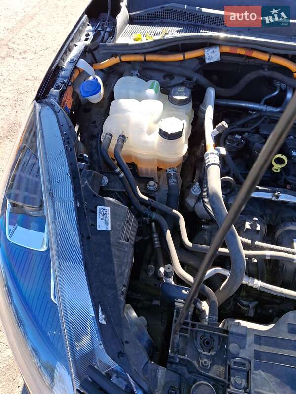 Внедорожник / Кроссовер Ford Escape 2020 в Тернополе