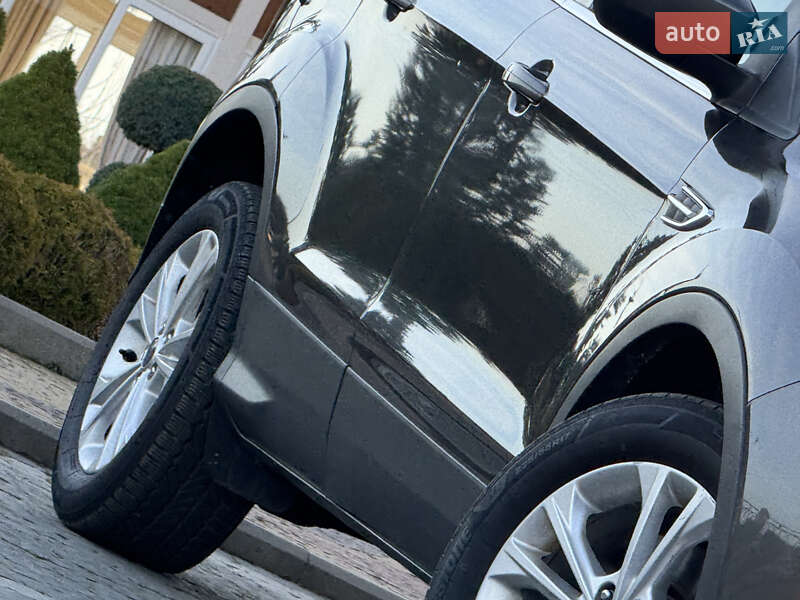 Позашляховик / Кросовер Ford Escape 2017 в Дрогобичі