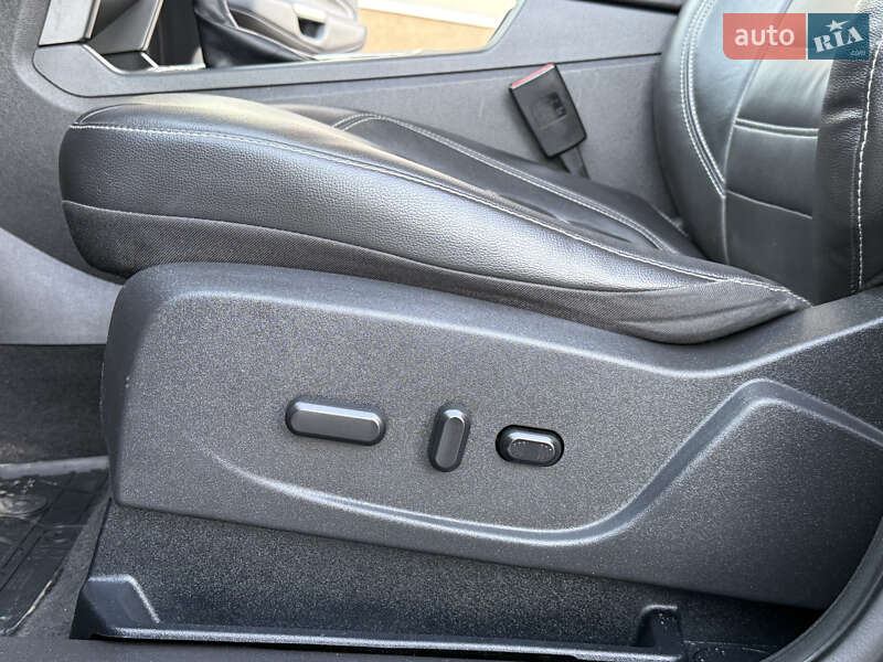 Позашляховик / Кросовер Ford Escape 2017 в Дрогобичі