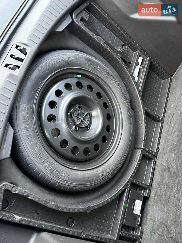 Позашляховик / Кросовер Ford Escape 2017 в Дрогобичі