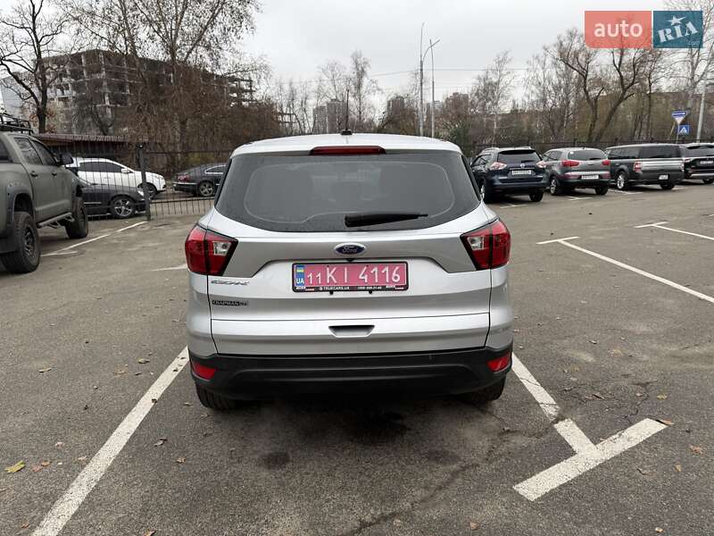 Внедорожник / Кроссовер Ford Escape 2019 в Киеве