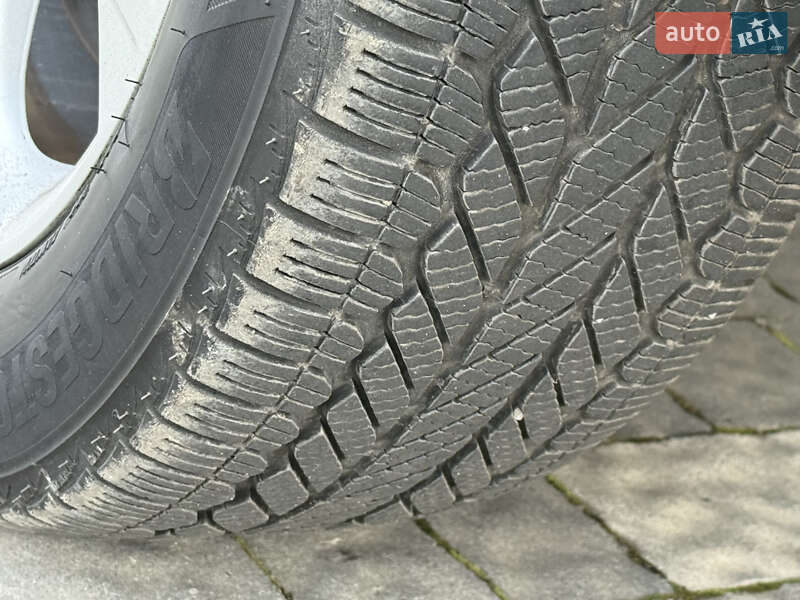 Позашляховик / Кросовер Ford Escape 2017 в Дрогобичі