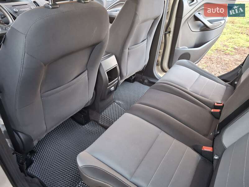 Внедорожник / Кроссовер Ford Escape 2018 в Изяславе