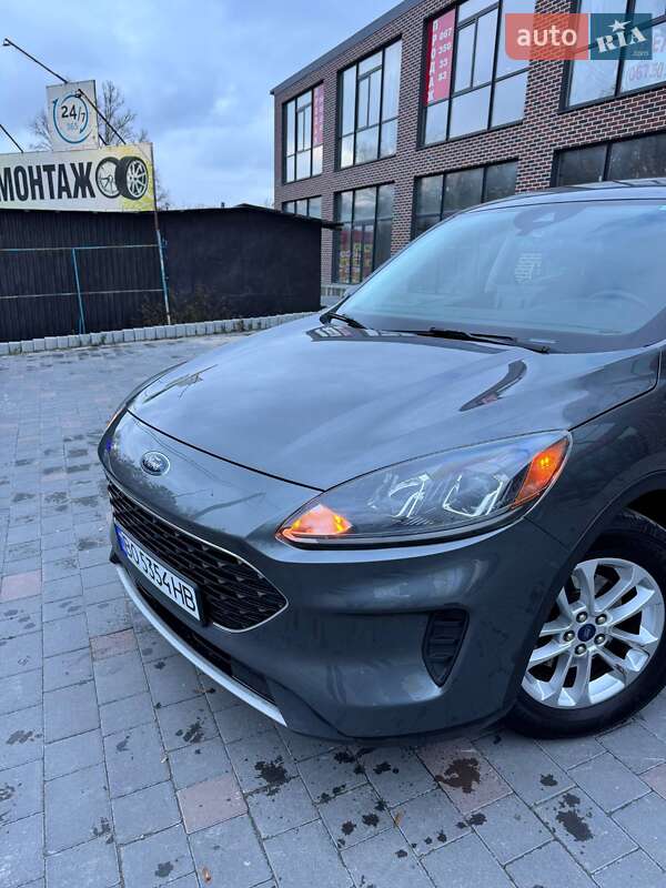 Позашляховик / Кросовер Ford Escape 2021 в Тернополі