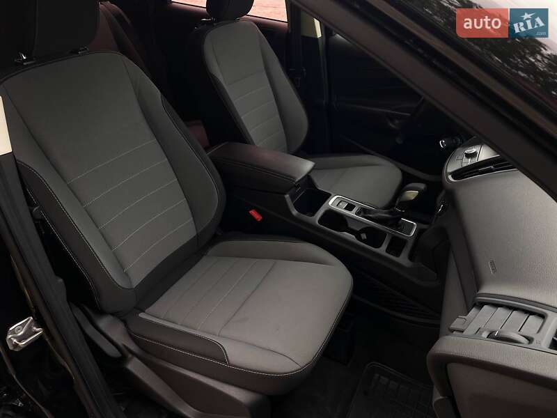 Внедорожник / Кроссовер Ford Escape 2019 в Киеве фото 18 Внедорожник / Кроссовер Ford Escape 2019 в Киеве