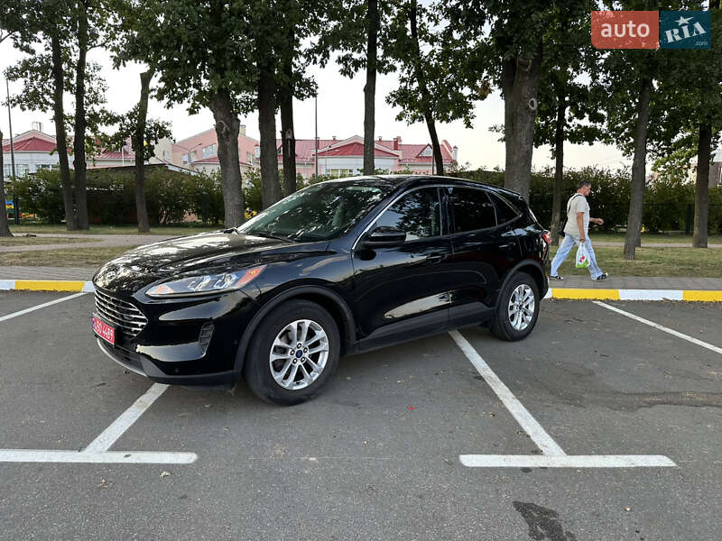 Позашляховик / Кросовер Ford Escape 2021 в Києві