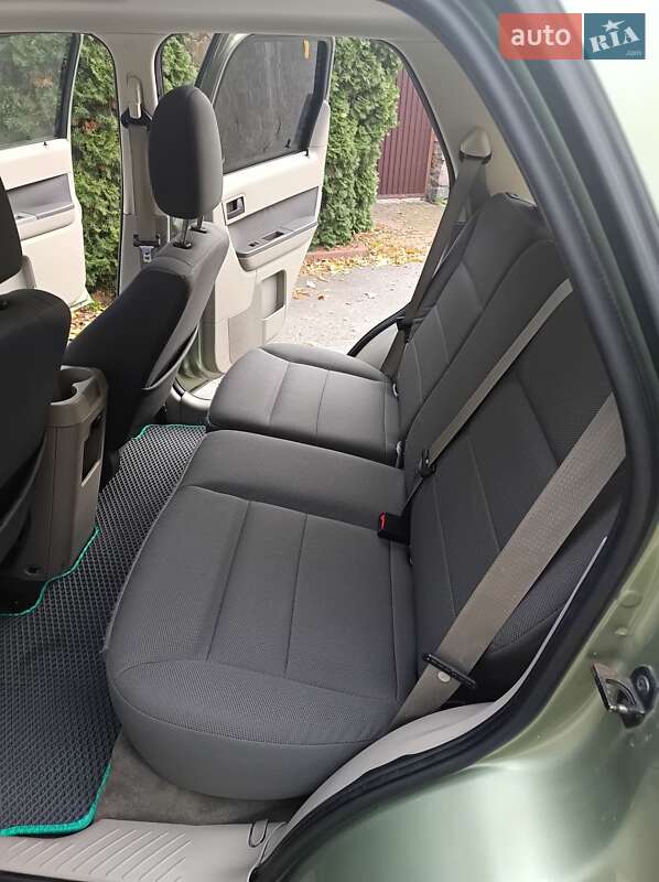 Позашляховик / Кросовер Ford Escape 2008 в Києві