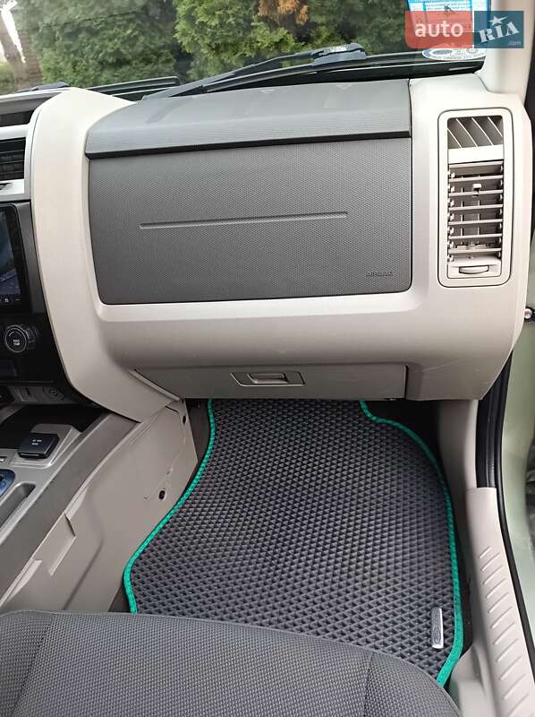 Позашляховик / Кросовер Ford Escape 2008 в Києві