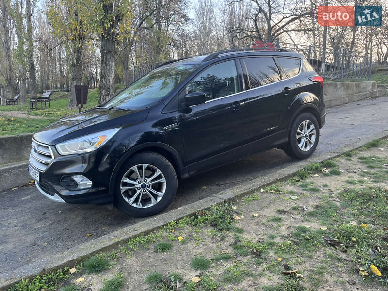 Внедорожник / Кроссовер Ford Escape 2019 в Николаеве