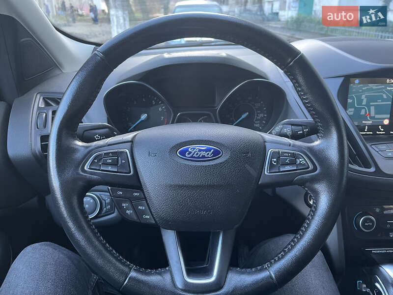 Внедорожник / Кроссовер Ford Escape 2019 в Николаеве