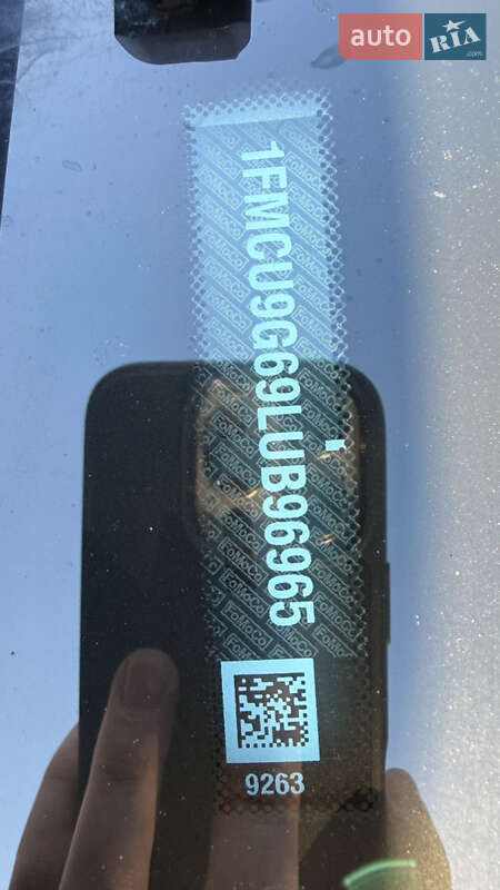 Позашляховик / Кросовер Ford Escape 2020 в Стрию