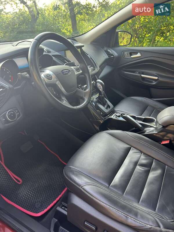 Позашляховик / Кросовер Ford Escape 2015 в Львові