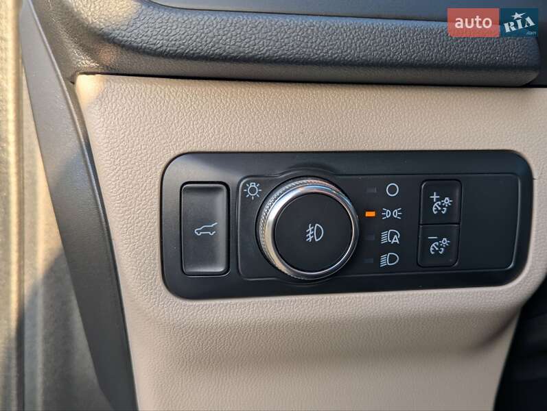 Позашляховик / Кросовер Ford Escape 2020 в Харкові