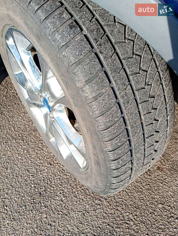 Внедорожник / Кроссовер Ford Escape 2012 в Царичанке