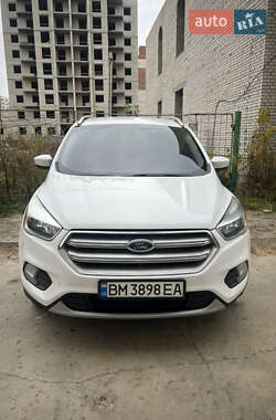Внедорожник / Кроссовер Ford Escape 2017 в Сумах