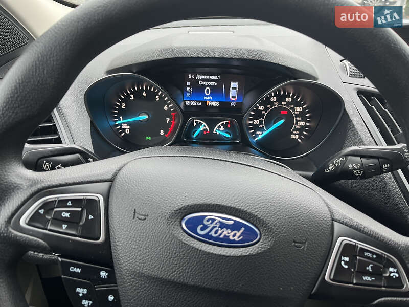 Позашляховик / Кросовер Ford Escape 2018 в Софіївській Борщагівці