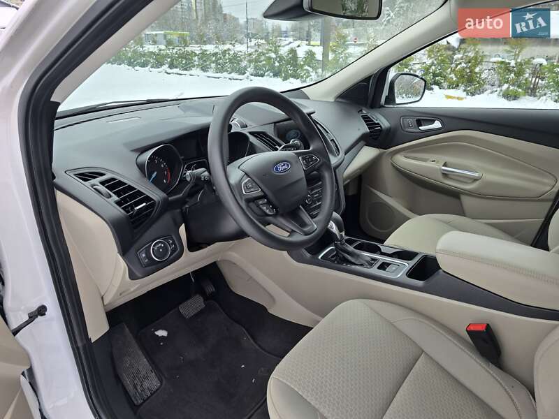 Позашляховик / Кросовер Ford Escape 2019 в Львові