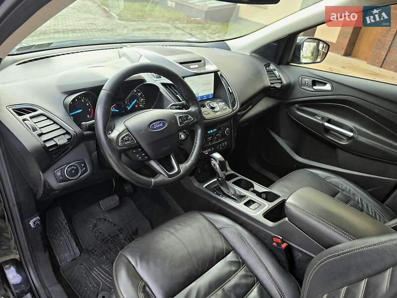 Внедорожник / Кроссовер Ford Escape 2017 в Харькове