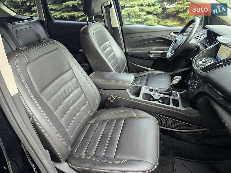 Внедорожник / Кроссовер Ford Escape 2017 в Харькове