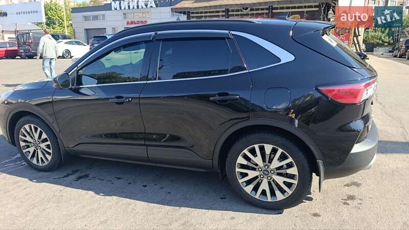 Внедорожник / Кроссовер Ford Escape 2020 в Одессе