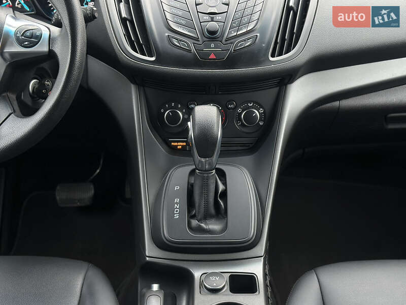 Позашляховик / Кросовер Ford Escape 2015 в Києві