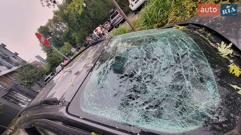 Внедорожник / Кроссовер Ford Escape 2017 в Емильчине