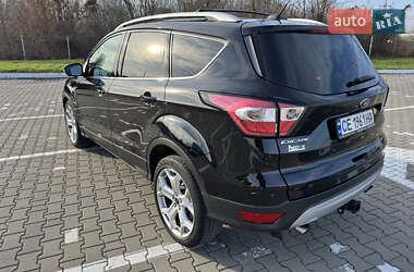 Внедорожник / Кроссовер Ford Escape 2017 в Черновцах
