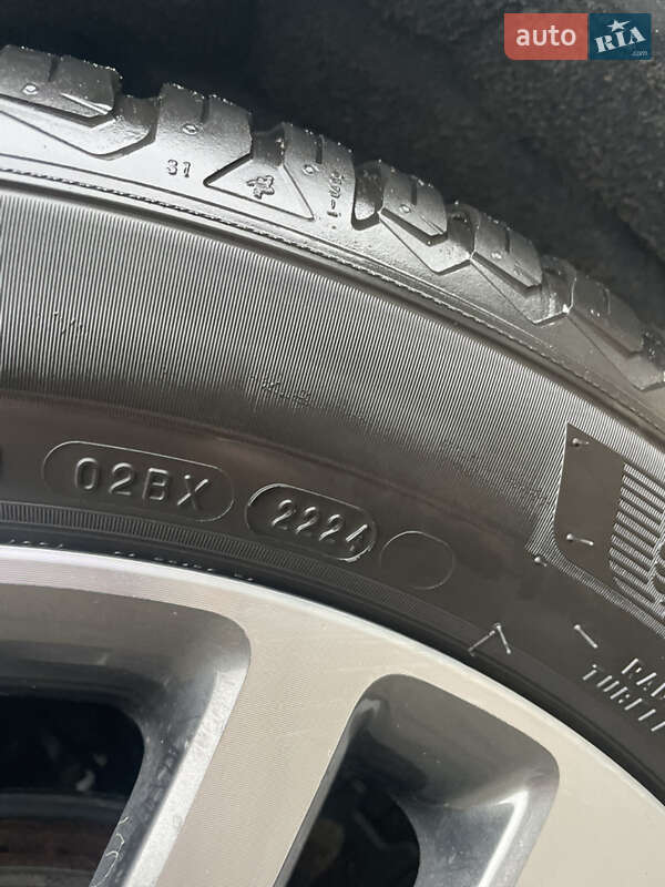 Внедорожник / Кроссовер Ford Escape 2020 в Киеве