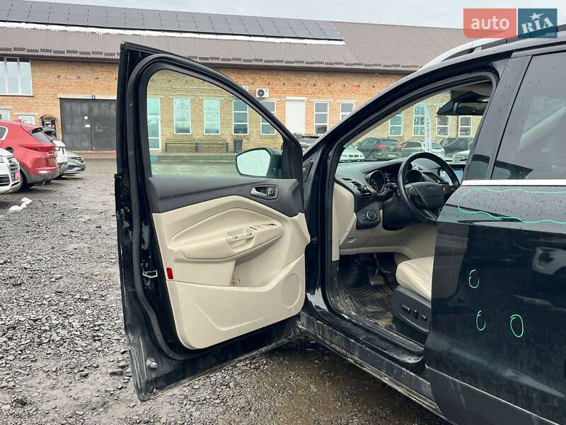 Позашляховик / Кросовер Ford Escape 2017 в Луцьку