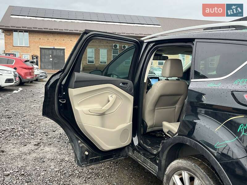 Позашляховик / Кросовер Ford Escape 2017 в Луцьку