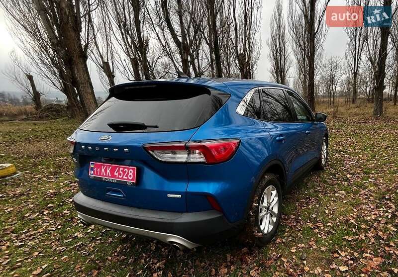 Позашляховик / Кросовер Ford Escape 2020 в Саврані
