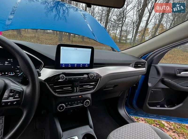 Позашляховик / Кросовер Ford Escape 2020 в Саврані