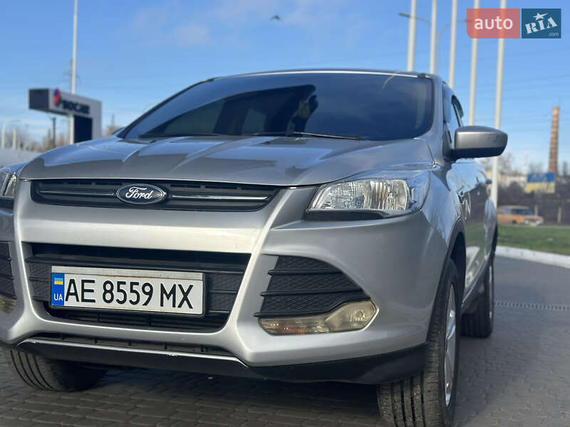 Внедорожник / Кроссовер Ford Escape 2015 в Днепре